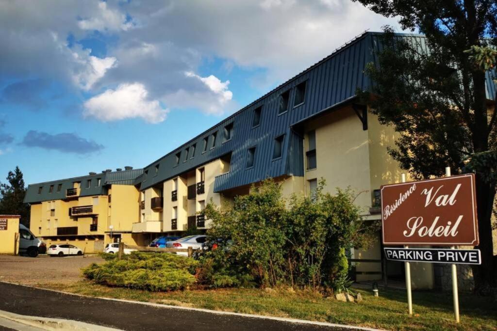 Studio Marmotte Font-Romeu 4 Personnes Avec Balcon Residence Val Soleil Entierement Renove En Juin 2021 Place De Parking & Wifi Gratuit , Draps & Serviettes De Toilettes Non Inclus, Sabanas Y Toallas No Incluidos Buitenkant foto